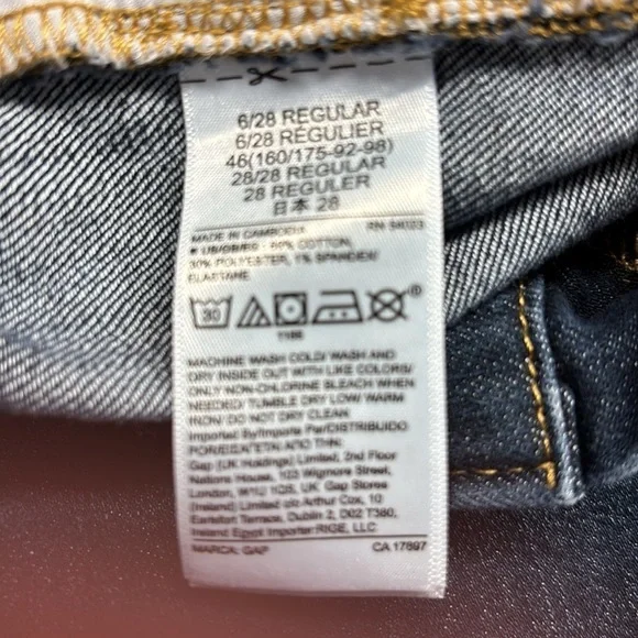 Gap Dark Wash Boot Cut Raw Hem Denim Jeans Size 6/28 Regular - Picture 8 of 13